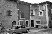 Mirabel-aux-Baronnies.- Visite du village pour une enquête architecturale.