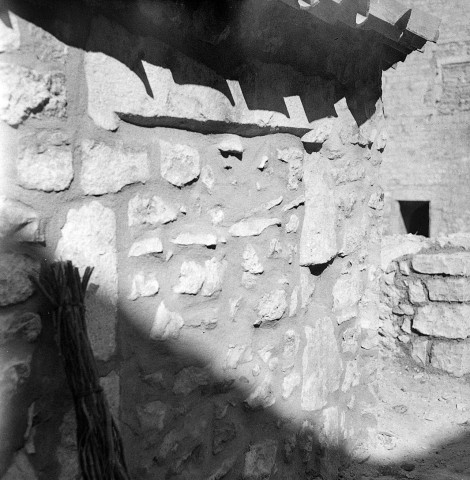 Montélimar. - Travaux de restauration au château des Adhémar.