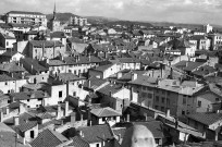 Romans-sur-Isère.- Vue du vieux Romans depuis le clocher de la collégiale Saint-Barnard.