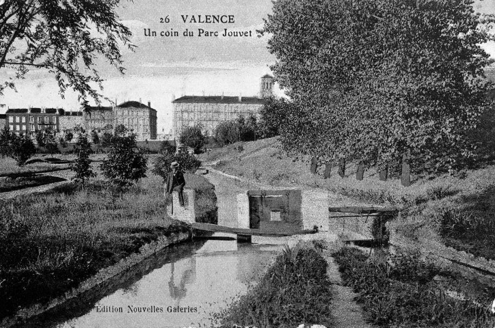 Valence.- Le Parc Jouvet.