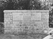 57. Brigade de Die. Nature de la commémoration : stèle. Lieu : Die, pont de la Griotte. Nombre de victimes, fusillées : 1.