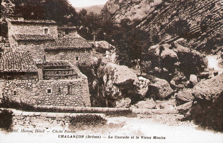 Le vieux moulin au Pas de l'Échelle.