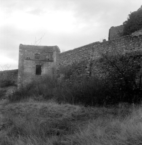 Mirmande. - Maison en ruines.