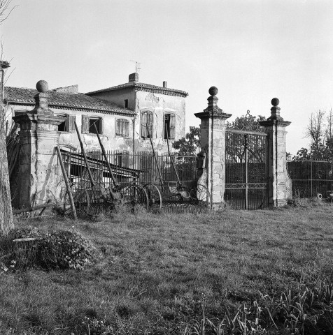 Étoile-sur-Rhône.- La maison Laurencin quartier Champfort.