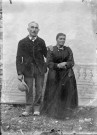 Buis-les-Baronnies.- Portrait d'un couple.