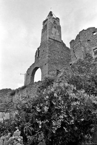 La Bégude-de-Mazenc. - Le beffroi de l'ancien village Châteauneuf-de-Mazenc.