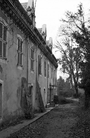 Saulce-sur-Rhône. - La façade nord du château de Freycinet.