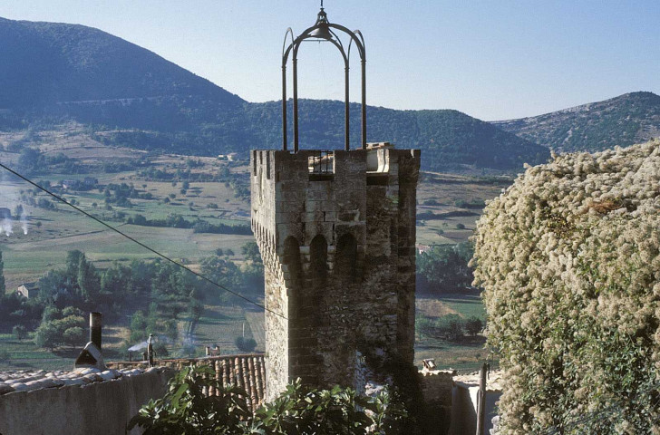 Montbrun-les-Bruns.- Le beffroi.