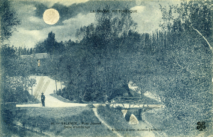 Valence. - La salle d'ombrage au parc Jouvet.
