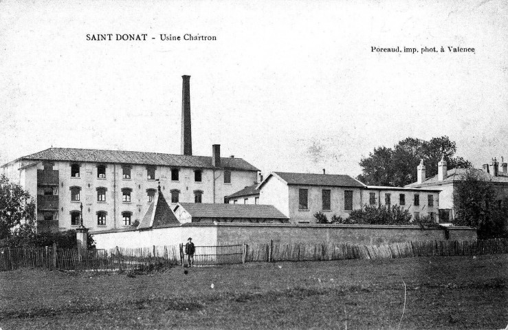 L'usine Chartron de moulinage de la soie, transformée en hôtel, avenue Gambetta.