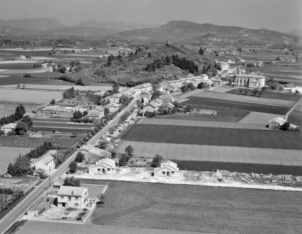La Bâtie-Rolland. - Vue aérienne du village.