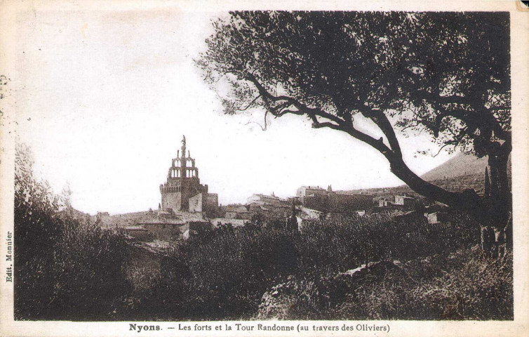 La chapelle Notre-Dame-de-Bon-Secours dite tour Randonne.