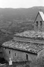 Cornillac. - La façade nord de l'église Sainte-Madeleine et le cimetière.