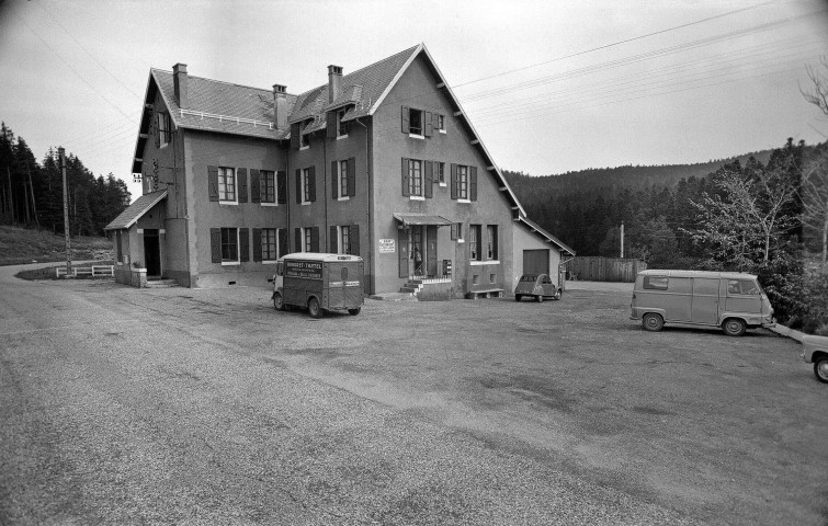 Bouvante.- Bar restaurant de la forêt de Lente.