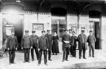 Personnel de la gare le 11 octobre 1913.