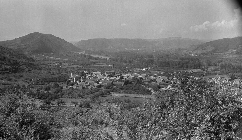 Gervans. - Vue du village.