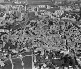 Vue aérienne de la ville.