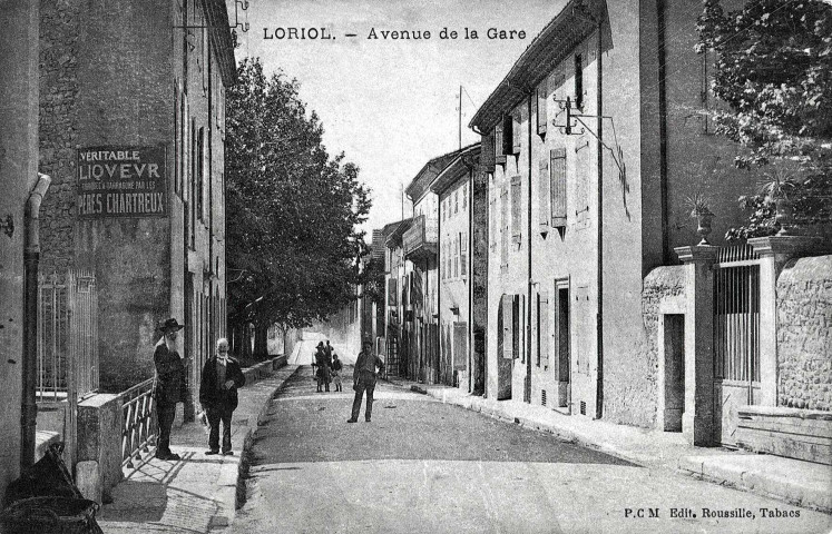 Loriol-sur-Drôme.- L'actuelle avenue du Général de Gaulle.