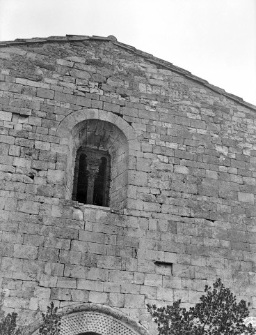 La Bâtie-Rolland. - Détail de façade ouest de la chapelle Saint-Andéol.