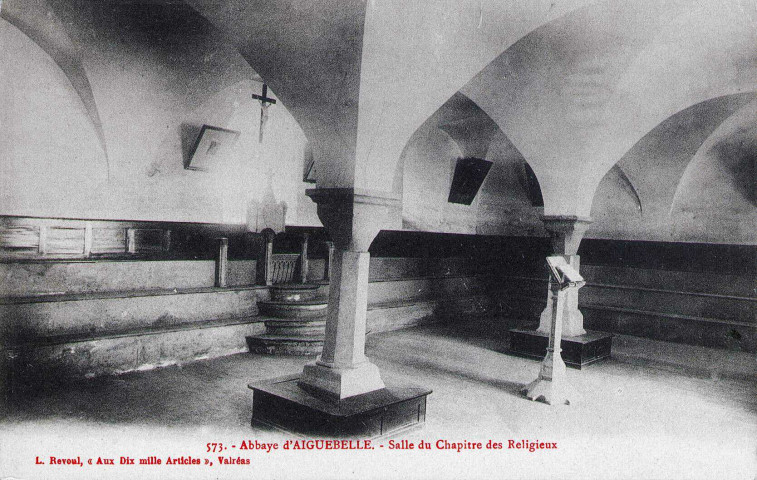 La salle du Chapitre de l'abbaye.