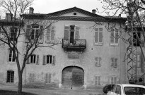 Allex. - Façade est du château de l'Isle.