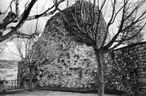 Beaufort-sur-Gervanne.- Les remparts.