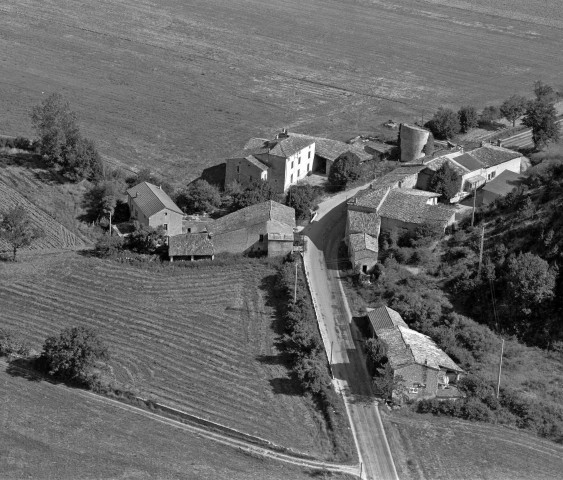 Vue aérienne du hameau le Moulin-de-Jansac.