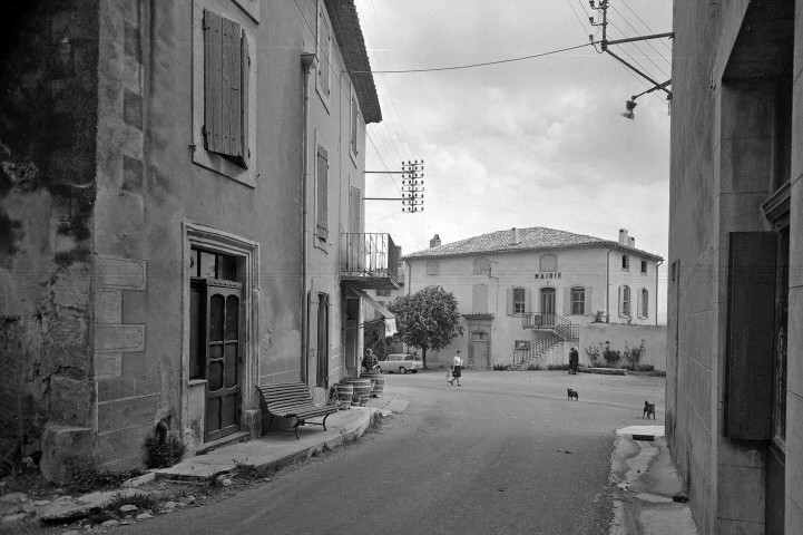 Rochegude.- La mairie.