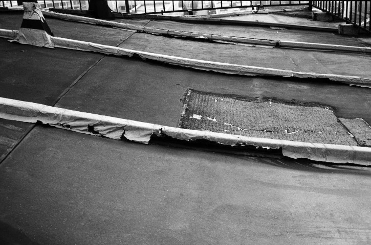 Valence. - Détail de la couverture zinc du clocher de l'église Saint-Jean.