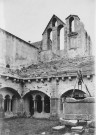 Arles (Bouches-du-Rhône). - Cloître de l'abbaye Saint-Pierre de Montmajour.