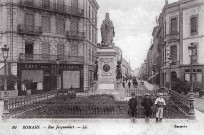 Monument des États Généraux place Carnot.
