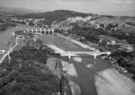 Châteauneuf-sur-Isère. - Barrage et pont sur l'Isère.