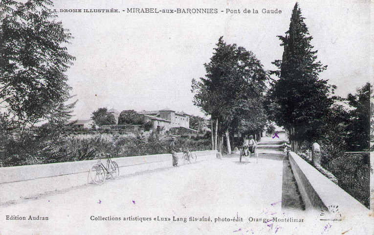 Le pont sur le ruisseau la Gaude.