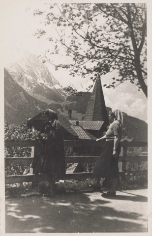 Photographies de famille éditées au format "carte postale".