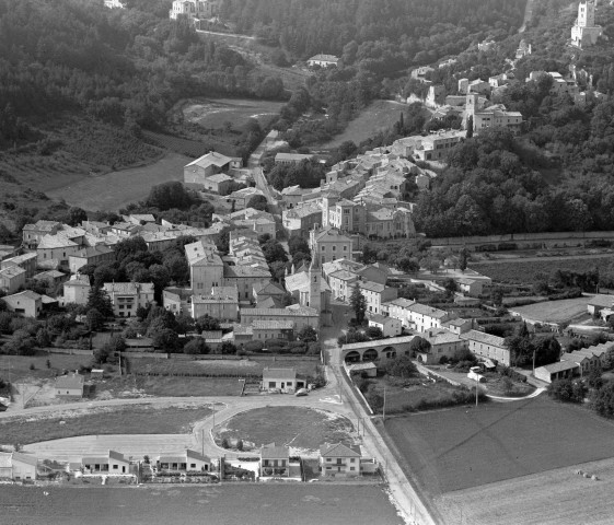 Vue aérienne du village.