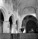 Léoncel. - La nef de l'église abbatiale.