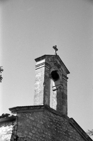 La Garde-Adhémar.- Le clocheton de la chapelle des Pénitents Blancs (XIIe s.).