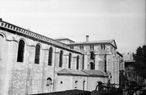 Valence. - Façade sud de la cathédrale Saint-Apollinaire.