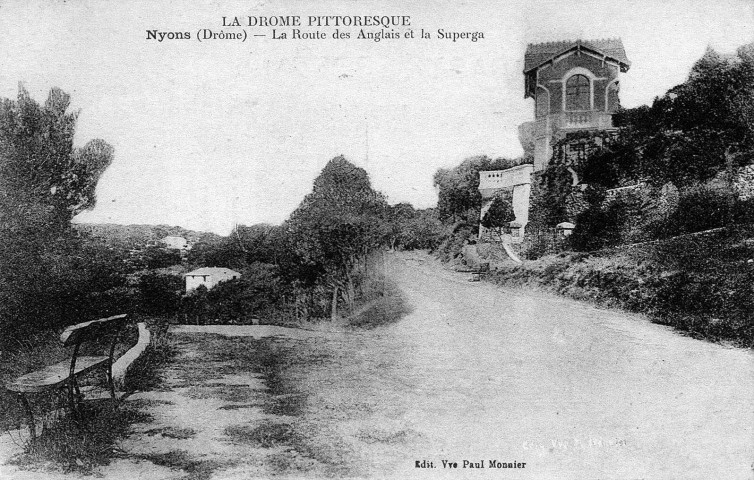 La Promenade des Anglais et la villa Superga.