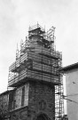 Mours-Saint-Eusèbe. - Le clocher de l'église Notre-Dame en travaux, en novembre 1977.