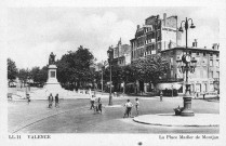 La place Madier de Montjau et la statue Jean-pierre de Montalivet (1895).