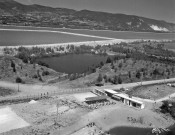 Montélimar. - Vue aérienne de la base de loisirs et du plan d'eau de Montmeillan.