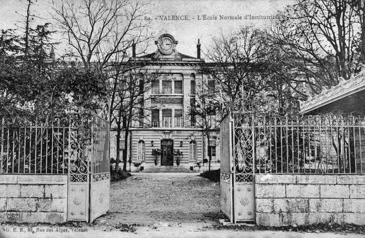 L' École normale d'institutrices.