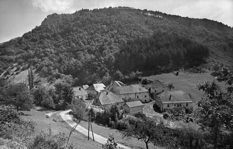 Glandage. - Vue du hameau des Combes.