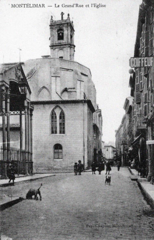 La collégiale Sainte-Croix.