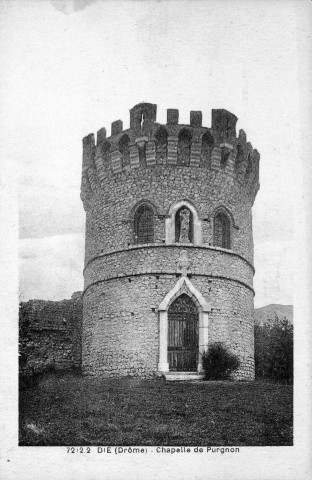 La tour de Purgnon, vestiges d'un château épiscopal.