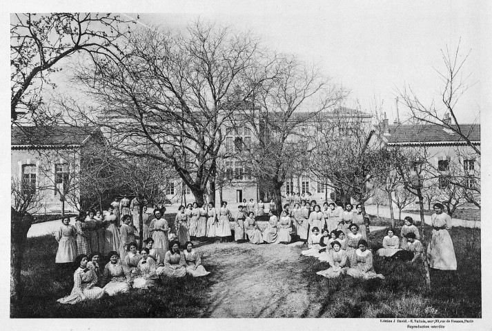 Valence.- Le jardin de l'École Normale d'institutrices.