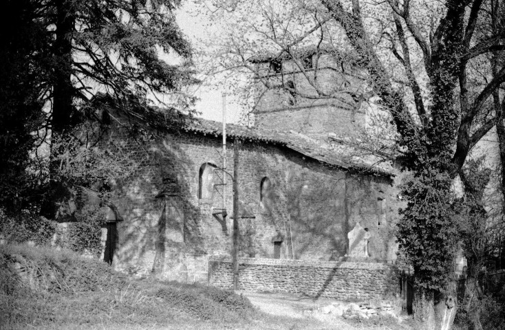 Bathernay. - L'église Saint-Étienne.