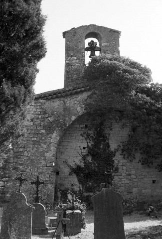 Suze-sur-Crest.- La chapelle Chosséon et le cimetière.