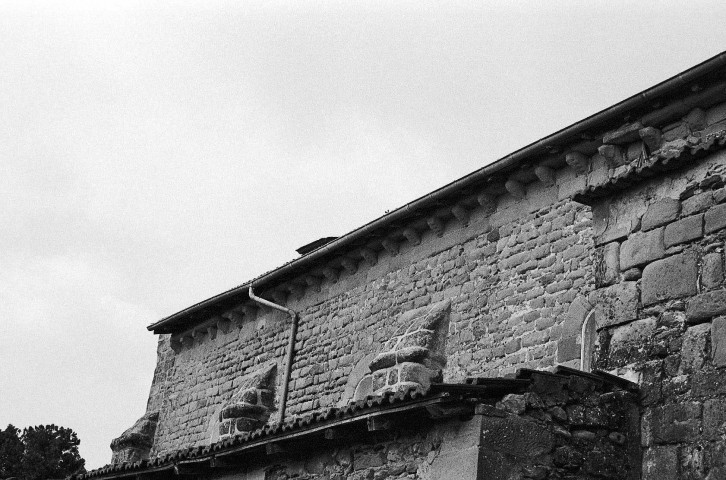 La Motte-de-Galaure. - La façade sud de l'église Sainte-Agnès.